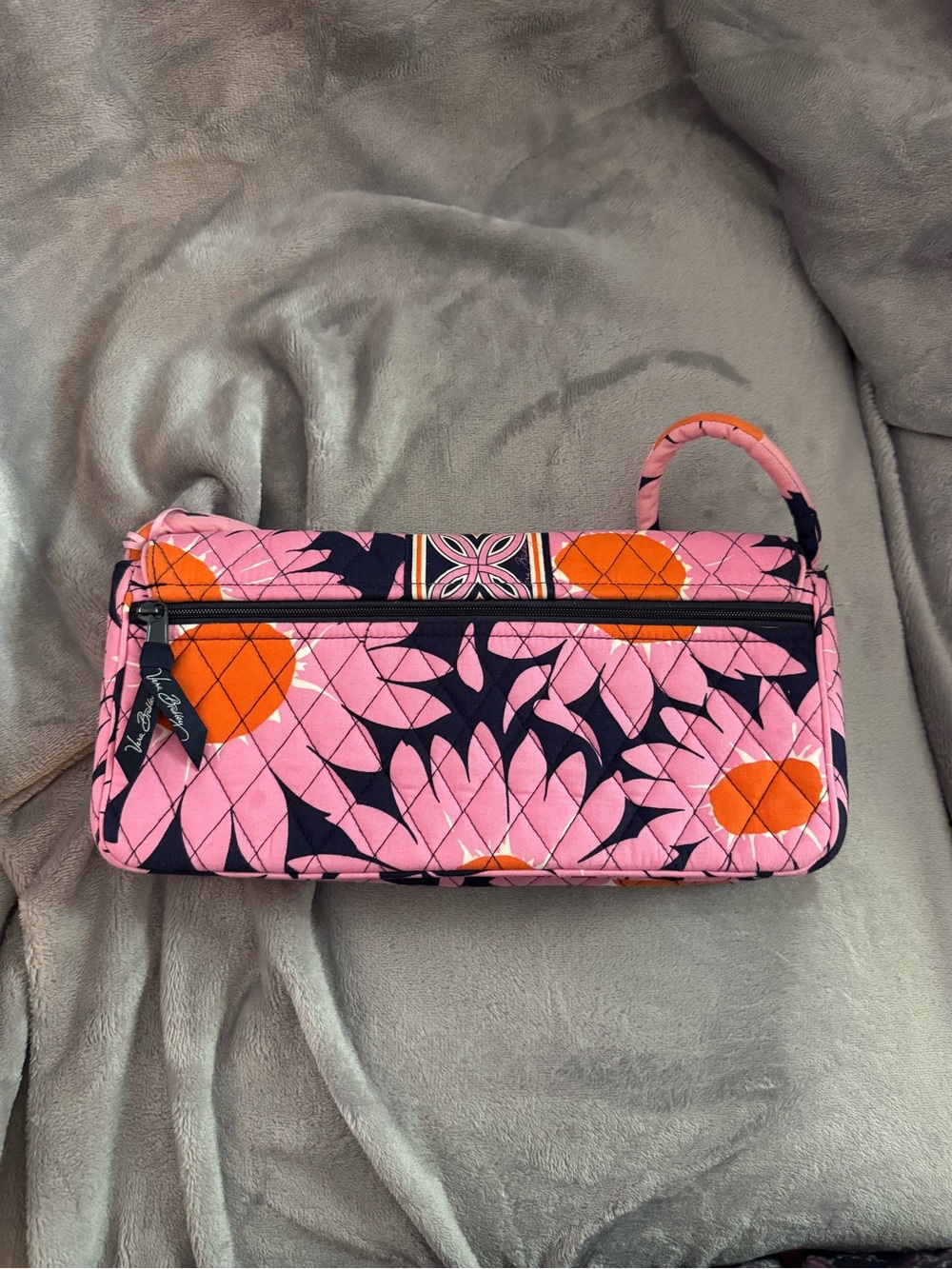 Knot Just a Clutch in Loves Me Vera Bradley Pink and Orange Quilted NWT - Picture 4 of 5
